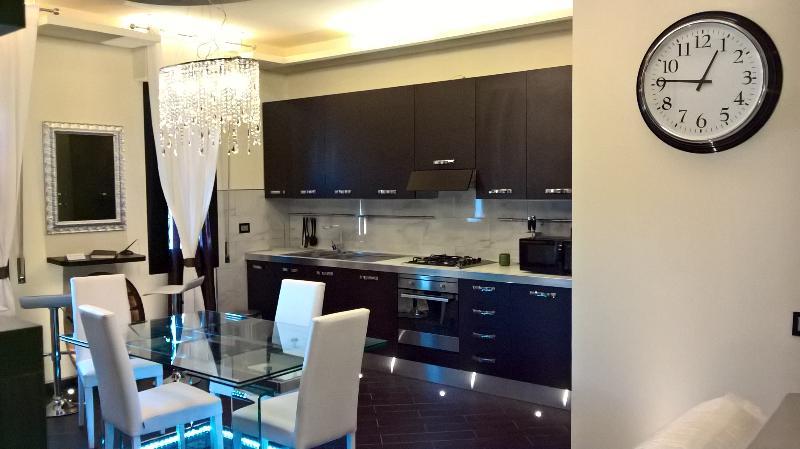 Eurohome Comfort Apartment Сінья Екстер'єр фото